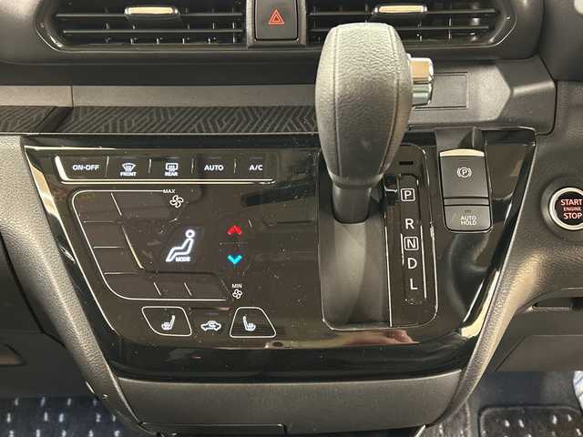 日産 ルークス HWS X プロパイロットED 道央・札幌 2023(令5)年 0.9万km ブラック 4WD//純正メモリナビ//フルセグテレビ//バックカメラ//アイドリングストップ//クルーズコントロール//プッシュスタート//両側パワースライドドア//ETC//冬タイヤ付き