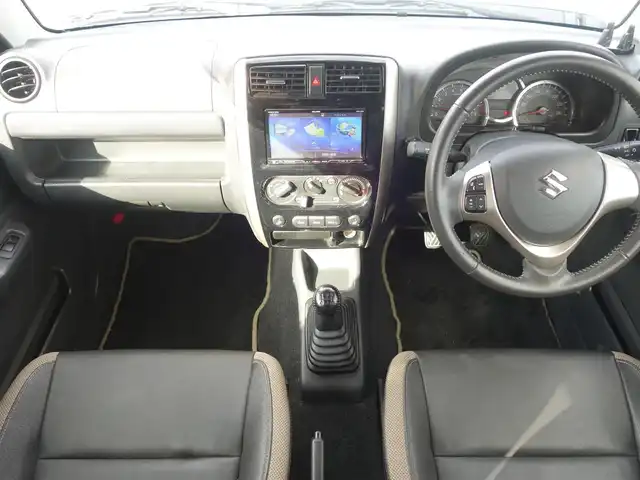 スズキ ジムニー ランドベンチャー 山形県 2015(平27)年 6.1万km パールホワイト パートタイム4WD/5MT/SDナビ/　　【CD DVD BT フルセグ USB MSV】/撥水シート/シートヒーター/ステアリングスイッチ/IC付ターボ/電動格納ウィンカーミラー/フォグランプ/リモコンキー/スペアキー/ETC