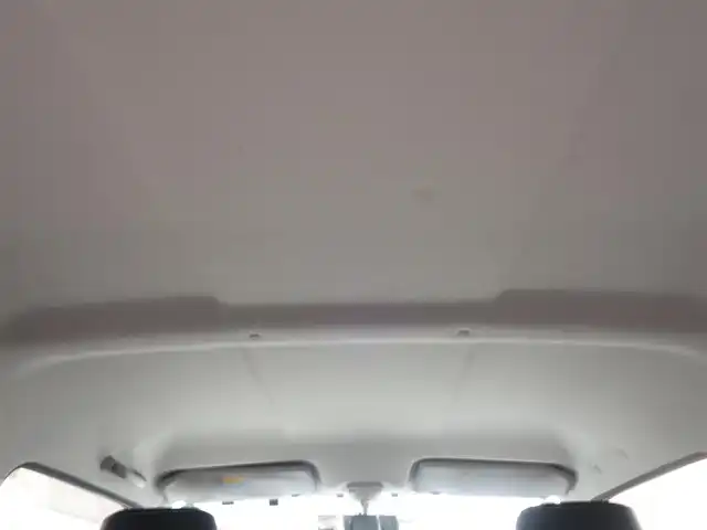 スズキ ジムニー ランドベンチャー 山形県 2015(平27)年 6.1万km パールホワイト パートタイム4WD/5MT/SDナビ/　　【CD DVD BT フルセグ USB MSV】/撥水シート/シートヒーター/ステアリングスイッチ/IC付ターボ/電動格納ウィンカーミラー/フォグランプ/リモコンキー/スペアキー/ETC