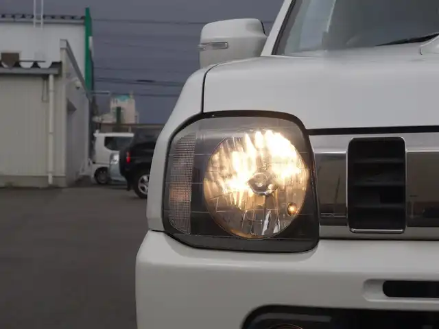 スズキ ジムニー ランドベンチャー 山形県 2015(平27)年 6.1万km パールホワイト パートタイム4WD/5MT/SDナビ/　　【CD DVD BT フルセグ USB MSV】/撥水シート/シートヒーター/ステアリングスイッチ/IC付ターボ/電動格納ウィンカーミラー/フォグランプ/リモコンキー/スペアキー/ETC