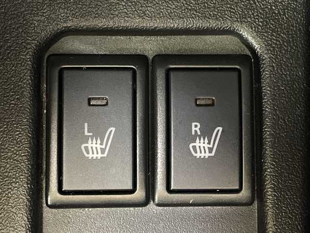 スズキ ジムニー XC 神奈川県 2020(令2)年 2万km ジャングルグリーン ・社外ナビ/・バックカメラ/AM/FM/フルセグ/Bluetooth/CD/DVD/・スズキセーフティーサポート/・D+N席シートヒーター/・ETＣ/・前後ドライブレコーダー/・純正フロアマット/・純正16ＡＷ/・オートライト/・スマートキー/・誤発進抑制機能/・車線逸脱警報機能/・ふらつき警報機能/・ハイビームアシスト/・先行車発進お知らせ機能/・標識認識機能/・オートライト