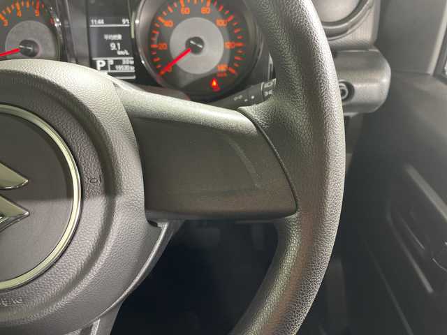 スズキ ジムニー XC 神奈川県 2020(令2)年 2万km ジャングルグリーン ・社外ナビ/・バックカメラ/AM/FM/フルセグ/Bluetooth/CD/DVD/・スズキセーフティーサポート/・D+N席シートヒーター/・ETＣ/・前後ドライブレコーダー/・純正フロアマット/・純正16ＡＷ/・オートライト/・スマートキー/・誤発進抑制機能/・車線逸脱警報機能/・ふらつき警報機能/・ハイビームアシスト/・先行車発進お知らせ機能/・標識認識機能/・オートライト