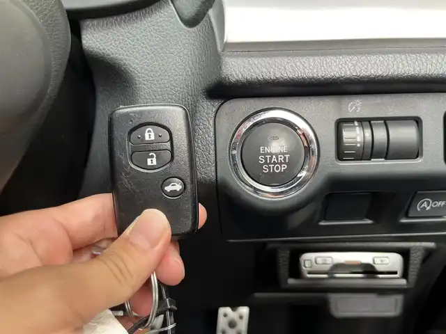 スバル インプレッサ ＸＶ 2．0i－L アイサイト 高知県 2014(平26)年 5万km ディープシーブルーパール メモリナビ/フルセグテレビ/アイドリングストップ/ETC/AAC/クルーズコントロール/Bluetooth接続/ABS/横滑り防止装置/レーンキープアシスト/盗難防止装置/オートライト/衝突被害軽減システム/17インチ純正アルミホイール/パワーシート