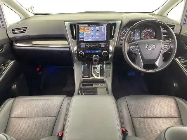 トヨタ アルファード S Cパッケージ 栃木県 2018(平30)年 1.9万km ホワイトパールクリスタルシャイン ALPINE製11インチナビ【EX11Z】/（CD/DVD/フルセグTV/Bluetooth/SD/USB/HDMI）/バックカメラ/フロントカメラ/サイドカメラ/ALPINE製フリップダウンモニター/サンルーフ/レザーシート/トヨタセーフティセンス/コーナーセンサー/ETC/両側パワースライドドア/パワーバックドア/パワーシート/メモリーシート/シートヒーター/シートエアコン/禁煙車/デジタルインナーミラー/オートライト/LEDヘッドライト/横滑り防止装置/AC100V電源/スマートキー/プッシュスタート/革巻きステアリング/ステアリングヒーター/純正18インチアルミホイール/社外フロアマット/電動パーキングブレーキ