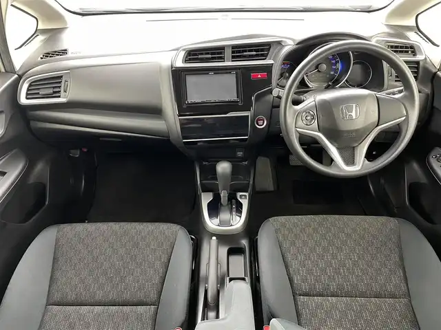 ホンダ フィット 13G Lパッケージ 福島県 2014(平26)年 10.9万km プレミアムホワイトパール 社外ナビゲーション　/【ＣＤ/ＤＶＤ/フルセグＴＶ/FＭ/ＡＭ/Ｂｌｕｅｔｏｏｔｈ】/バックカメラ　/スマートキー　/・プッシュスタート　/オートライト　/純正フロアマット　/横滑り防止装置　/ドアバイザー/取扱説明書　/冬タイヤ積み込み