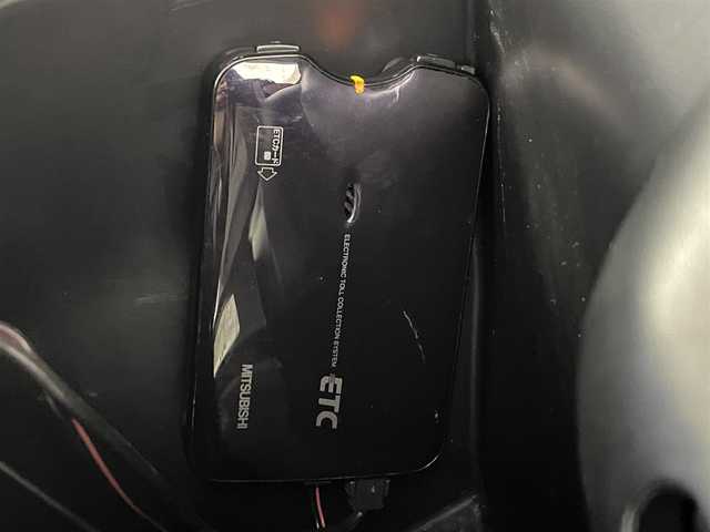 ホンダ フィット 13G Lパッケージ 福島県 2014(平26)年 10.9万km プレミアムホワイトパール 社外ナビゲーション　/【ＣＤ/ＤＶＤ/フルセグＴＶ/FＭ/ＡＭ/Ｂｌｕｅｔｏｏｔｈ】/バックカメラ　/スマートキー　/・プッシュスタート　/オートライト　/純正フロアマット　/横滑り防止装置　/ドアバイザー/取扱説明書　/冬タイヤ積み込み