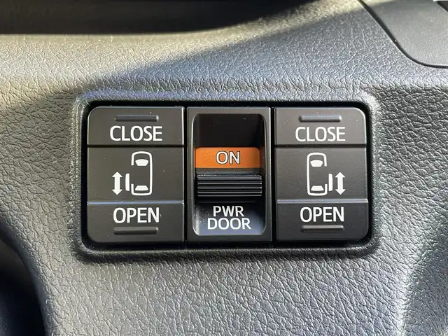 トヨタ シエンタ ハイブリッド ファンベースG クエロ 福岡県 2020(令2)年 3.5万km センシュアルレッドマイカ 純正7型SDナビ(フルセグTV/CD/DVD/BT)アラウンドビュートヨタセーフティコーナーセンサー両側パワスラクルコンシートヒーターハンドルヒーターUSB純正フロアマット純正LEDプッシュスタートスマートキー