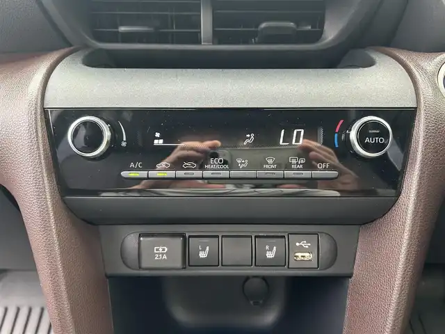 トヨタ ヤリスクロス ハイブリッド Z 千葉県 2021(令3)年 5.7万km ブラックマイカ モデリスタエアロ/純正８インチナビ/(AM/FM/BT)/全周囲カメラ/デジタルインナーミラー/衝突被害軽減システム/車線逸脱警報/クルーズコントロール/横滑り防止装置/ETC/ドライブレコーダー/アイドリングストップ/LEDヘッドライト/オートライト/ウィンカーミラー/電動格納ミラー/純正18インチAW/シートヒーター/シートリフター/プッシュスタート/スマートキー/フロアマット