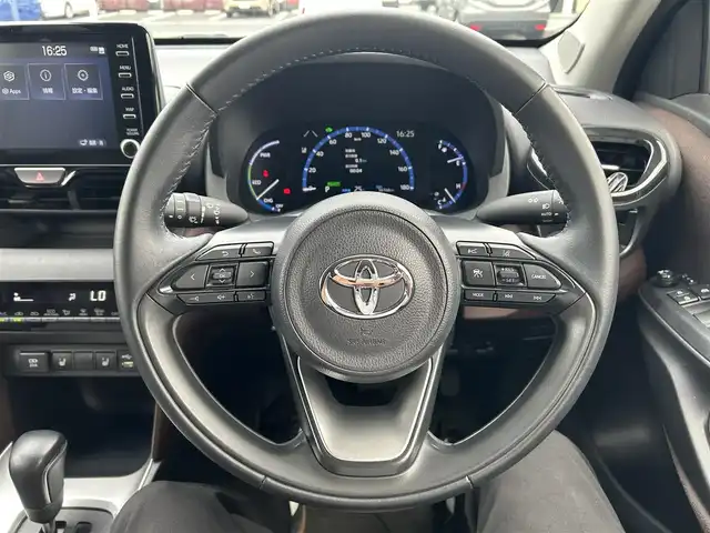 トヨタ ヤリスクロス ハイブリッド Z 千葉県 2021(令3)年 5.7万km ブラックマイカ モデリスタエアロ/純正８インチナビ/(AM/FM/BT)/全周囲カメラ/デジタルインナーミラー/衝突被害軽減システム/車線逸脱警報/クルーズコントロール/横滑り防止装置/ETC/ドライブレコーダー/アイドリングストップ/LEDヘッドライト/オートライト/ウィンカーミラー/電動格納ミラー/純正18インチAW/シートヒーター/シートリフター/プッシュスタート/スマートキー/フロアマット