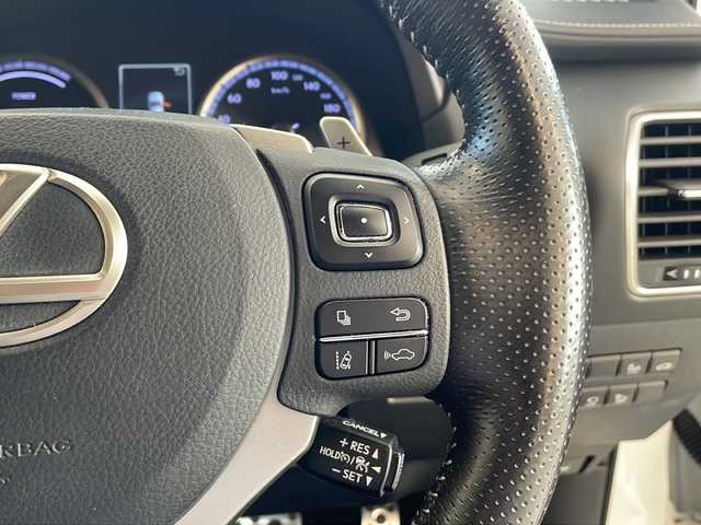 レクサス ＮＸ 300h Fスポーツ 岐阜県 2019(令1)年 4.3万km ホワイトノーヴァガラスフレーク M’s　SPEEDエアロパーツ/M’s　SPEEDマフラー/社外20インチアルミホイール/１０．１インチワイドディスプレイ/バックモニター/サードビューモニター/Bluetooth/フルセグ視聴/ブラインドスポットモニター/３眼ＬＥＤヘッドライト/オートハイビーム/オートライト/レザーシート/前席シートヒーター/前席エアシート/前席パワーシート/運転席メモリーシート/社外デジタルインナーミラー/　前後ドライブレコーダー/ＥＴＣ２．０/パワーバックドア/プッシュスタート/スマートキー/プリクラッシュセーフティ/追従クルーズコントロール/ブレーキホールド/コーナーセンサー