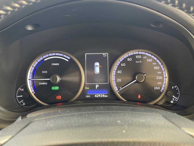 レクサス ＮＸ 300h Fスポーツ 岐阜県 2019(令1)年 4.3万km ホワイトノーヴァガラスフレーク M’s　SPEEDエアロパーツ/M’s　SPEEDマフラー/社外20インチアルミホイール/１０．１インチワイドディスプレイ/バックモニター/サードビューモニター/Bluetooth/フルセグ視聴/ブラインドスポットモニター/３眼ＬＥＤヘッドライト/オートハイビーム/オートライト/レザーシート/前席シートヒーター/前席エアシート/前席パワーシート/運転席メモリーシート/社外デジタルインナーミラー/　前後ドライブレコーダー/ＥＴＣ２．０/パワーバックドア/プッシュスタート/スマートキー/プリクラッシュセーフティ/追従クルーズコントロール/ブレーキホールド/コーナーセンサー