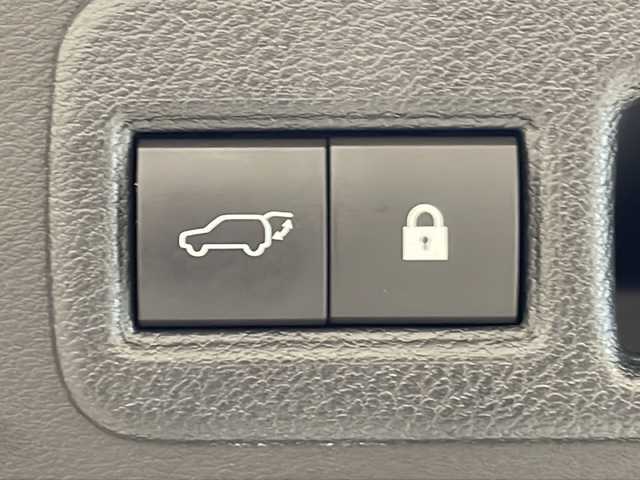 レクサス ＮＸ 300h Fスポーツ 岐阜県 2019(令1)年 4.3万km ホワイトノーヴァガラスフレーク M’s　SPEEDエアロパーツ/M’s　SPEEDマフラー/社外20インチアルミホイール/１０．１インチワイドディスプレイ/バックモニター/サードビューモニター/Bluetooth/フルセグ視聴/ブラインドスポットモニター/３眼ＬＥＤヘッドライト/オートハイビーム/オートライト/レザーシート/前席シートヒーター/前席エアシート/前席パワーシート/運転席メモリーシート/社外デジタルインナーミラー/　前後ドライブレコーダー/ＥＴＣ２．０/パワーバックドア/プッシュスタート/スマートキー/プリクラッシュセーフティ/追従クルーズコントロール/ブレーキホールド/コーナーセンサー