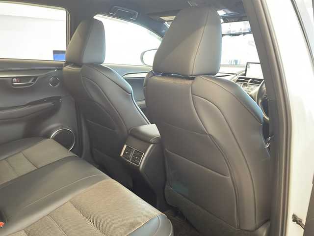 レクサス ＮＸ 300h Fスポーツ 岐阜県 2019(令1)年 4.3万km ホワイトノーヴァガラスフレーク M’s　SPEEDエアロパーツ/M’s　SPEEDマフラー/社外20インチアルミホイール/１０．１インチワイドディスプレイ/バックモニター/サードビューモニター/Bluetooth/フルセグ視聴/ブラインドスポットモニター/３眼ＬＥＤヘッドライト/オートハイビーム/オートライト/レザーシート/前席シートヒーター/前席エアシート/前席パワーシート/運転席メモリーシート/社外デジタルインナーミラー/　前後ドライブレコーダー/ＥＴＣ２．０/パワーバックドア/プッシュスタート/スマートキー/プリクラッシュセーフティ/追従クルーズコントロール/ブレーキホールド/コーナーセンサー