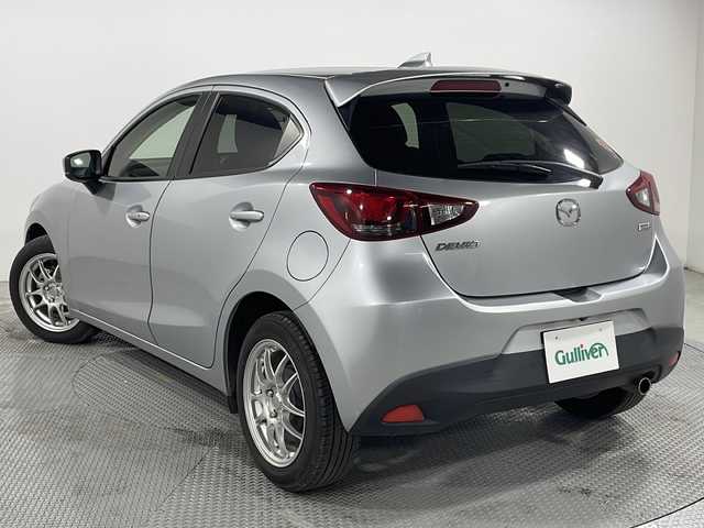 マツダ デミオ XD ツーリング 広島県 2016(平28)年 5.8万km ソニックシルバーM 禁煙車/純正ナビ/バックカメラ/シートヒーター/ヘッドアップディスプレイ/ブラインドスポットモニター/クルーズコントロール/パドルシフト/ＥＴＣ/衝突被害軽減/オートハイビーム/レーンキープ/フォグランプ/ＬＥＤヘッドライト/社外16インチアルミホイール(185/60/R16)/エアバッグ(運転席/助手席/サイド/カーテン)