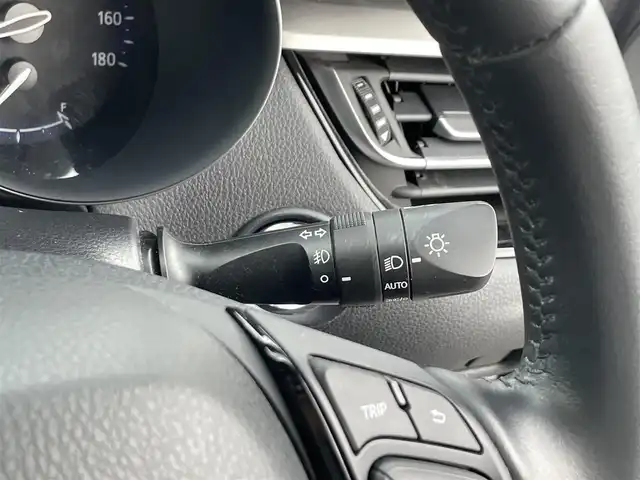 トヨタ Ｃ－ＨＲ G モード ネロ セーフティプラス 滋賀県 2020(令2)年 6.7万km メタルストリームM 純正8インチナビ/・Bluetooth/・Miracast/・FM/AM/パノラミックビューモニター/レーダークルーズコントロール/クリアランスソナー/ビルトインETC/ハーフレザーシート/シートヒーター/純正18インチアルミホイール/純正フロアマット/スマートキー/スペアキー/LEDヘッドライト