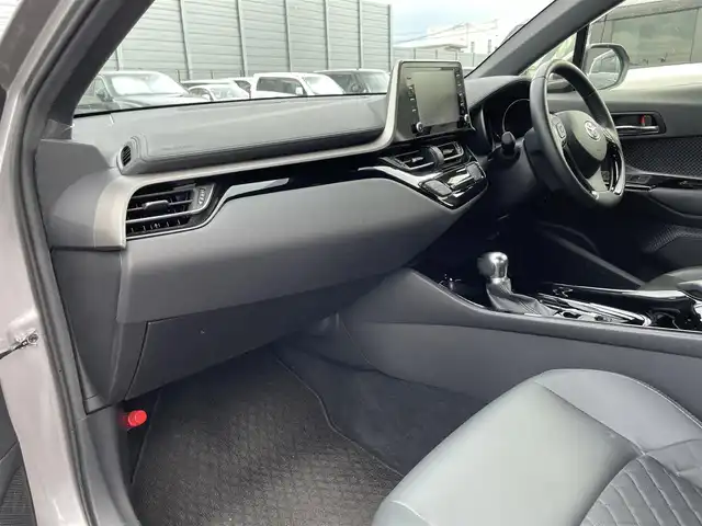 トヨタ Ｃ－ＨＲ G モード ネロ セーフティプラス 滋賀県 2020(令2)年 6.7万km メタルストリームM 純正8インチナビ/・Bluetooth/・Miracast/・FM/AM/パノラミックビューモニター/レーダークルーズコントロール/クリアランスソナー/ビルトインETC/ハーフレザーシート/シートヒーター/純正18インチアルミホイール/純正フロアマット/スマートキー/スペアキー/LEDヘッドライト