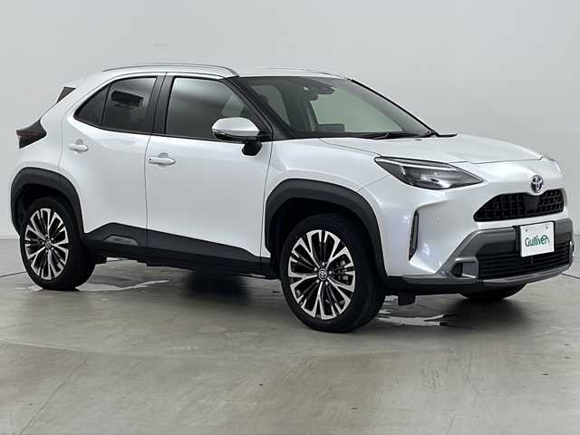 トヨタ ヤリスクロス ハイブリッド Z アドベンチャー 道央・札幌 2023(令5)年 1.2万km プラチナホワイトパールマイカ ・４WD/・寒冷地仕様/・純正ディスプレイオーディオ/・バックカメラ/・運転席パワーシート/・ハーフレザーシート/・前席シートヒーター/・ステアリングヒーター/・ミラーヒーター /・レーダークルーズコントロール/・ビルトインETC/・LEDヘッドライト/・アイドリングストップ/・スマートキー/・プッシュスタート/・純正フロアマット