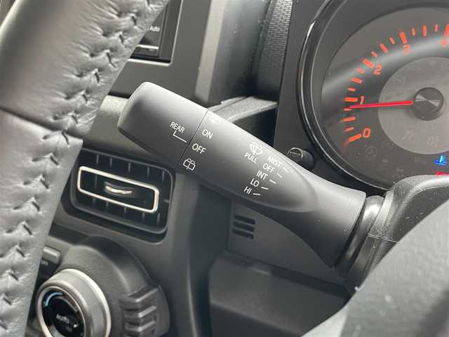 スズキ ジムニー シエラ JC 滋賀県 2024(令6)年 0.6万km ブルーイッシュブラックパール3 社外9インチナビ/【Bluetooth/CD/DVD/フルセグTV】/バックカメラ/4WD/クルーズコントロール/レーンキープアシスト/衝突軽減ブレーキ/ヒルディセントコントロール/リアソナー/LEDヘッドライト/オートマチックハイビーム/ビルトインETC/D/Nシートヒーター/リアタイヤ/社外フロアマット/プッシュスタート/スマートキー/ステアリングリモコン