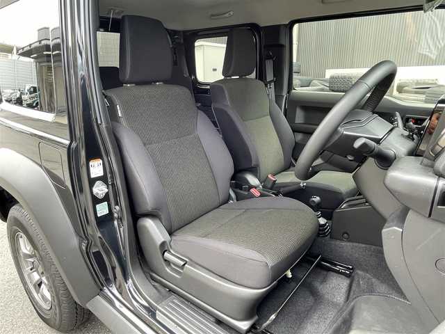 スズキ ジムニー シエラ JC 滋賀県 2024(令6)年 0.6万km ブルーイッシュブラックパール3 社外9インチナビ/【Bluetooth/CD/DVD/フルセグTV】/バックカメラ/4WD/クルーズコントロール/レーンキープアシスト/衝突軽減ブレーキ/ヒルディセントコントロール/リアソナー/LEDヘッドライト/オートマチックハイビーム/ビルトインETC/D/Nシートヒーター/リアタイヤ/社外フロアマット/プッシュスタート/スマートキー/ステアリングリモコン