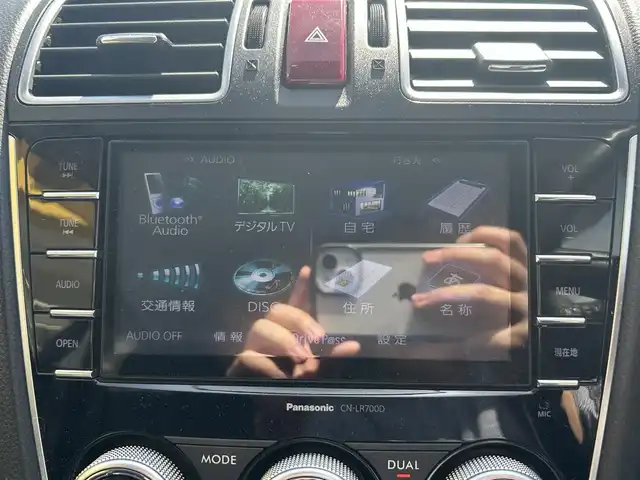 スバル フォレスター S－リミテッド 神奈川県 2015(平27)年 8.5万km ダークグレーメタリック アイサイトｖｅｒ２/衝突軽減システム/レーンキープアシスト/横滑り防止装置/アダプティブクルーズコントロール/コーナーセンサー/シートヒーター/パワーシート/ハーフレザー/キセノンヘッドライト/フォグランプ/社外ナビ（CN-LR700D）/CD/FM/AM/DVD/SD/フルセグTV/純正ＡＷ１８インチ/バックカメラ/スマートキーｘ２本/ビルトインＥＴＣ