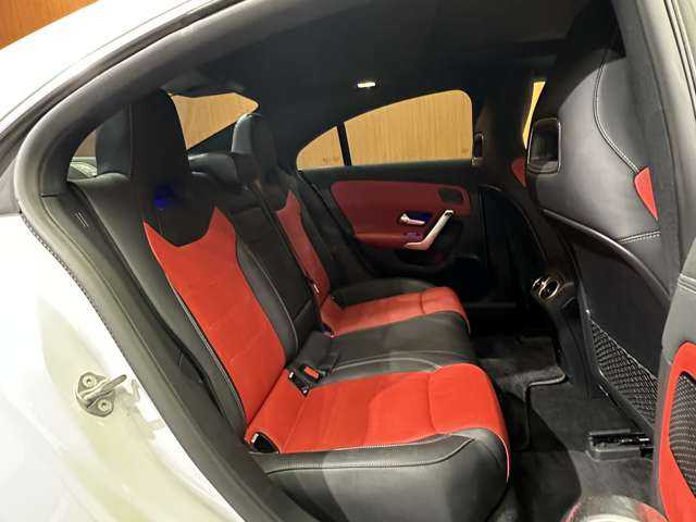 メルセデス・ベンツ ＣＬＡ２００ｄ AMGライン 千葉県 2020(令2)年 4.2万km デジタルホワイト ＡＭＧレザーエクスクルーシブＰＫＧ　/アドバンスドＰＫＧ　/パノラマＳＲ　/ＨＵＤ　/ＡＣＣ　/赤黒レザーシート　/ナビ　/ＴＶ　/３６０°シートＨ　　/オートハイビーム　/アンビエントライト　/ＲＳＰ　/ドラレコ　/ＥＴＣ