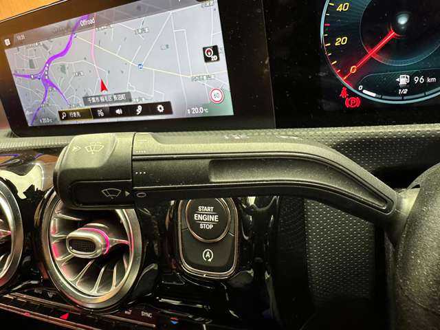 メルセデス・ベンツ ＣＬＡ２００ｄ AMGライン 千葉県 2020(令2)年 4.2万km デジタルホワイト ＡＭＧレザーエクスクルーシブＰＫＧ　/アドバンスドＰＫＧ　/パノラマＳＲ　/ＨＵＤ　/ＡＣＣ　/赤黒レザーシート　/ナビ　/ＴＶ　/３６０°シートＨ　　/オートハイビーム　/アンビエントライト　/ＲＳＰ　/ドラレコ　/ＥＴＣ