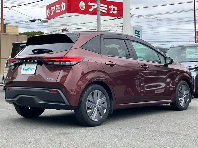 日産 ノート X 静岡県 2022(令4)年 1.1万km バーガンディー 純正9インチナビ(BT/フルセグ)/全方位カメラ/純正ドライブレコーダー/ETC2.0/ワンオーナー/エンジンスタートボタン/パワーステアリング/パワーウィンドウ/取扱説明書/アイドリングストップ/スマートキー/スペアキー１本/オートエアコン/USB入力端子/フロアマット/ABS/横滑り防止装置/コーナーセンサー前後/オートライト/オートマチックハイビーム/LEDヘッドライト/W+サイドエアバッグ/衝突軽減システム/ワイヤレス充電/デジタルインナーミラー/HDMI接続/BSM