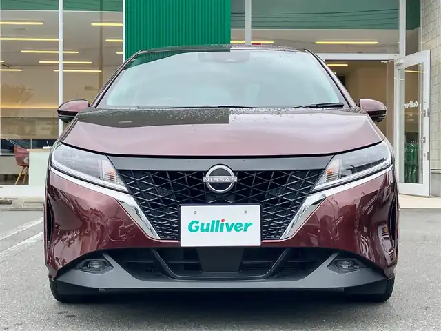 日産 ノート X 静岡県 2022(令4)年 1.1万km バーガンディー 純正9インチナビ(BT/フルセグ)/全方位カメラ/純正ドライブレコーダー/ETC2.0/ワンオーナー/エンジンスタートボタン/パワーステアリング/パワーウィンドウ/取扱説明書/アイドリングストップ/スマートキー/スペアキー１本/オートエアコン/USB入力端子/フロアマット/ABS/横滑り防止装置/コーナーセンサー前後/オートライト/オートマチックハイビーム/LEDヘッドライト/W+サイドエアバッグ/衝突軽減システム/ワイヤレス充電/デジタルインナーミラー/HDMI接続/BSM