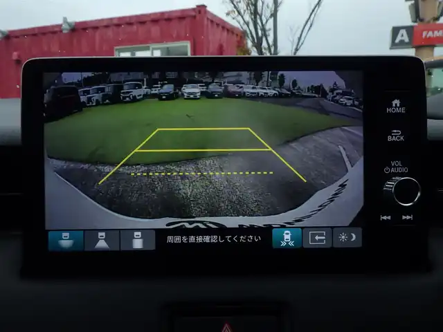 ホンダ ヴェゼル ハイブリッド e:HEV Z 千葉県 2025(令7)年 0.1千km プラチナホワイトパール e:HEV Z　4VC4AG3　Honda CONNECTディスプレー+ETC2.0車載器+ワイヤレス充電器(231000)/ホンダセンシング/・アダプティブクルーズコントロール（ACC）/・車線維持支援システム（LKAS）/・アダプティブクルーズコントロール（ACC）/・後方誤発進抑制機能/・誤発進抑制機能/パワーバックドア/ハーフレザーシート/前席シートヒーター/ホンダコネクトナビ/地デジTV/【Bluetooth接続】/【Apple CarPlay　Android Auto対応】/バックカメラ/ワイヤレス充電/革巻きステアリング/ステアリングスイッチ/ステアリングヒーター/パドルシフト/ETC（2.0）/LEDヘッドライト/フォグライト/ウインカーミラー/コーナーセンサー/純正18インチアルミホイル/サイド/カーテンエアバッグ/Honda スマートキー