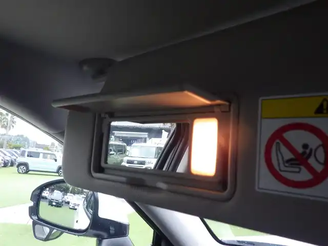 ホンダ ヴェゼル ハイブリッド e:HEV Z 千葉県 2025(令7)年 0.1千km プラチナホワイトパール e:HEV Z　4VC4AG3　Honda CONNECTディスプレー+ETC2.0車載器+ワイヤレス充電器(231000)/ホンダセンシング/・アダプティブクルーズコントロール（ACC）/・車線維持支援システム（LKAS）/・アダプティブクルーズコントロール（ACC）/・後方誤発進抑制機能/・誤発進抑制機能/パワーバックドア/ハーフレザーシート/前席シートヒーター/ホンダコネクトナビ/地デジTV/【Bluetooth接続】/【Apple CarPlay　Android Auto対応】/バックカメラ/ワイヤレス充電/革巻きステアリング/ステアリングスイッチ/ステアリングヒーター/パドルシフト/ETC（2.0）/LEDヘッドライト/フォグライト/ウインカーミラー/コーナーセンサー/純正18インチアルミホイル/サイド/カーテンエアバッグ/Honda スマートキー