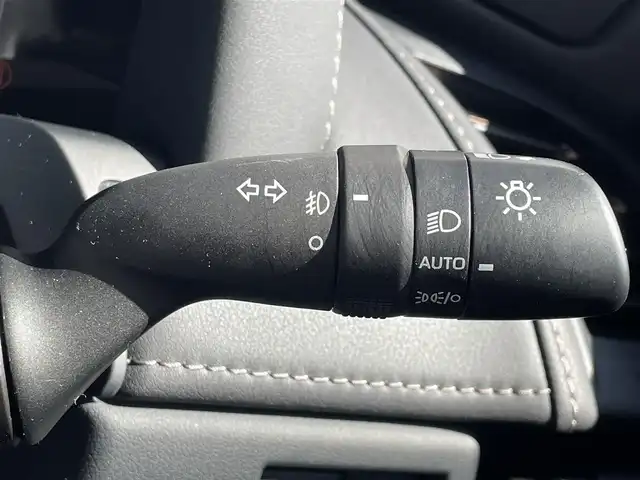 トヨタ ヴェルファイア ハイブリット Z プレミア 和歌山県 2023(令5)年 2.8万km ブラック 純正12.3インチナビ/全方位カメラ/フルセグTV/衝突軽減ブレーキ/ブラインドスポットモニター/レーダークルコン/オートライト/前後コーナーセンサー/純正12.1インチフリップダウンモニター/ムーンルーフ/ユニバーサルステップ/ヘッドアップディスプレイ/両側パワスラ/電動リアゲート/ドラレコ/ETC/置くだけ充電器/シートヒーター/シートベンチレーション/パワーシート/シートメモリー/レザーシート/ステアリングヒーター/パドルシフト