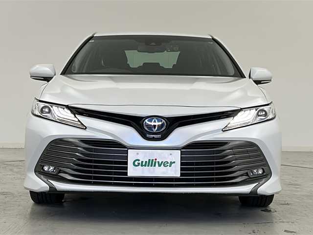 トヨタ カムリ G 宮城県 2017(平29)年 3.3万km プラチナホワイトパールマイカ 禁煙車/トヨタセーフティセンス/・プリクラッシュセーフティ/・レーンディパーチャーアラート/・レーダークルーズコントロール/・オートハイビーム/純正SDナビ/・CD.DVD.SD.BT/フルセグTV/バックモニター/D席パワーシート/ビルトインETC/ドライブレコーダー（FR）/電動パーキングブレーキ/オートホールド機能/LEDヘッドライト/LEDフォグランプ/ステアリングスイッチ/横滑り防止装置/プッシュスタート/スマートキー/社外17インチアルミホイール/社外フロアマット