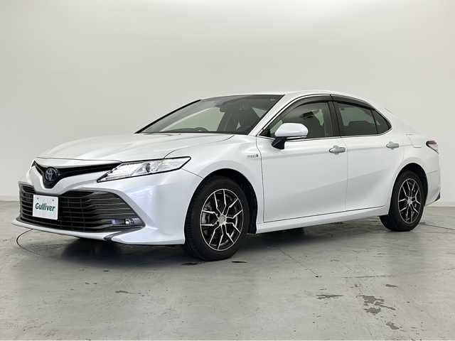 トヨタ カムリ G 宮城県 2017(平29)年 3.3万km プラチナホワイトパールマイカ 禁煙車/トヨタセーフティセンス/・プリクラッシュセーフティ/・レーンディパーチャーアラート/・レーダークルーズコントロール/・オートハイビーム/純正SDナビ/・CD.DVD.SD.BT/フルセグTV/バックモニター/D席パワーシート/ビルトインETC/ドライブレコーダー（FR）/電動パーキングブレーキ/オートホールド機能/LEDヘッドライト/LEDフォグランプ/ステアリングスイッチ/横滑り防止装置/プッシュスタート/スマートキー/社外17インチアルミホイール/社外フロアマット