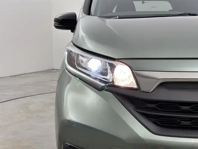 ホンダ フリード G ブラックスタイル 福岡県 2023(令5)年 0.8万km シルバーミストグリーンM ワンオーナー　/後席モニター　/社外ナビ／フルセグＴＶ　/バックカメラ　/ＥＴＣ　/前後ドラレコ　/レーダークルコン　/衝突被害軽減ブレーキ　/レーンキープ　/アイドリングストップ　/両側電動スライドドア　/シートヒーター