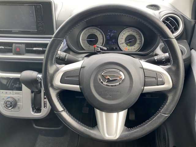 ダイハツ キャスト アクティバ G SAⅡ 兵庫県 2017(平29)年 7.4万km フレッシュグリーンM 社外ナビ（FM/AM/BT/DVD)/・ワンセグTV/レーンアシスト/衝突軽減システム/横滑り防止/アイドリングストップ/ドライブレコーダー/ETC/LEDヘッドライト/プッシュスタート