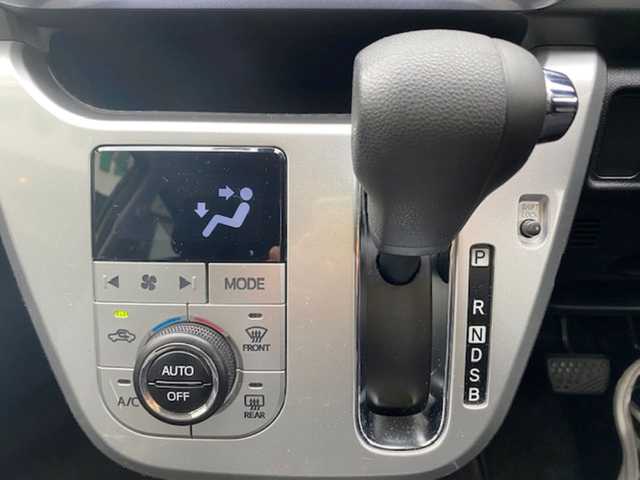 ダイハツ キャスト アクティバ G SAⅡ 兵庫県 2017(平29)年 7.4万km フレッシュグリーンM 社外ナビ（FM/AM/BT/DVD)/・ワンセグTV/レーンアシスト/衝突軽減システム/横滑り防止/アイドリングストップ/ドライブレコーダー/ETC/LEDヘッドライト/プッシュスタート