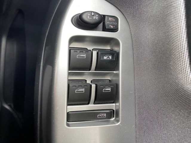 ダイハツ キャスト アクティバ G SAⅡ 兵庫県 2017(平29)年 7.4万km フレッシュグリーンM 社外ナビ（FM/AM/BT/DVD)/・ワンセグTV/レーンアシスト/衝突軽減システム/横滑り防止/アイドリングストップ/ドライブレコーダー/ETC/LEDヘッドライト/プッシュスタート