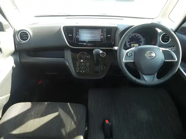 日産 デイズ ルークス X Vセレクション 千葉県 2016(平28)年 6.3万km ホワイトパール エマージェンシーブレーキ/両側パワースライドドア/純正SDナビ/地デジTV/【DVD/CD再生機能】/アラウンドビューモニター/ドライブレコーダー/革巻きステアリング/純正14インチアルミホイル/インテリジェントキー