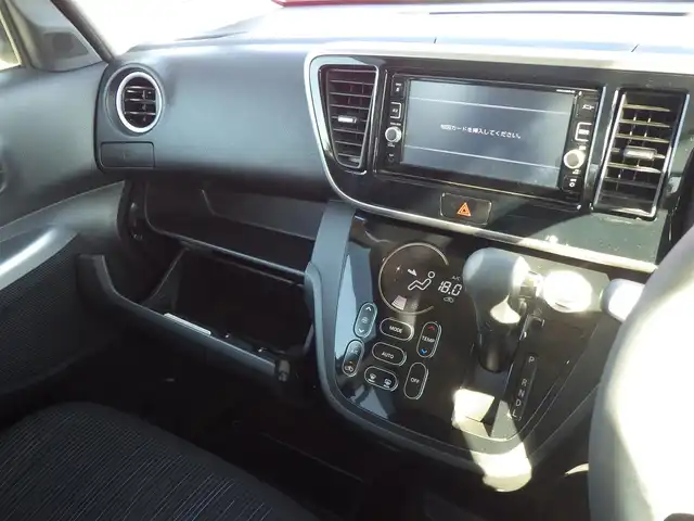 日産 デイズ ルークス X Vセレクション 千葉県 2016(平28)年 6.3万km ホワイトパール エマージェンシーブレーキ/両側パワースライドドア/純正SDナビ/地デジTV/【DVD/CD再生機能】/アラウンドビューモニター/ドライブレコーダー/革巻きステアリング/純正14インチアルミホイル/インテリジェントキー