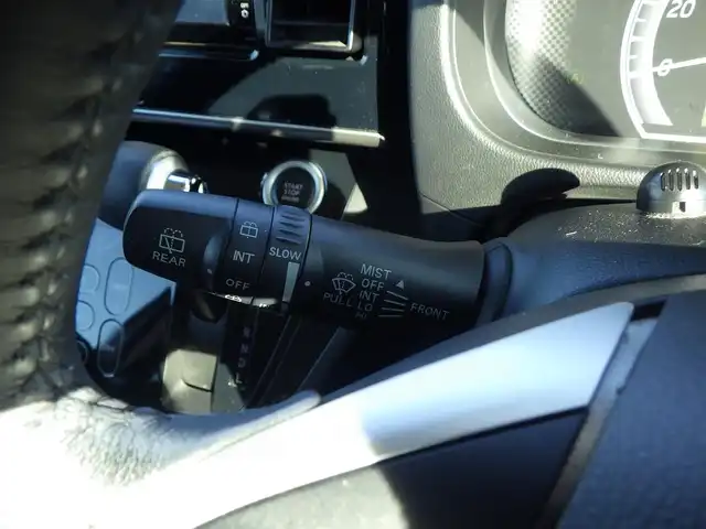 日産 デイズ ルークス X Vセレクション 千葉県 2016(平28)年 6.3万km ホワイトパール エマージェンシーブレーキ/両側パワースライドドア/純正SDナビ/地デジTV/【DVD/CD再生機能】/アラウンドビューモニター/ドライブレコーダー/革巻きステアリング/純正14インチアルミホイル/インテリジェントキー