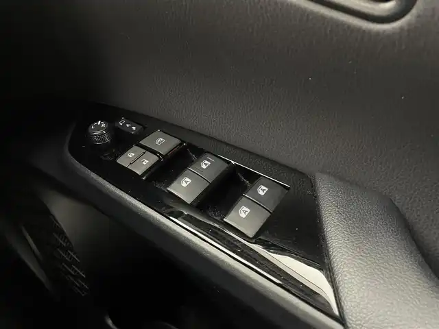 トヨタ プリウス A 宮城県 2018(平30)年 3万km シルバーM 純正ナビ/アダプティブクルーズコントロール/クリアランスソナー/ＬＥＤヘッドランプ/ヘッドアップディスプレイ/アドバンスドパーク/プリクラッシュセーフティ/BSM/レーントレーシングアシスト/オートマチックハイビーム/バックカメラ/ＥＴＣ/ドライブレコーダー/Bluetoothオーディオ/フルセグTV/禁煙車