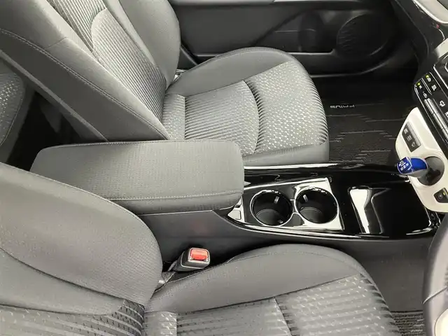 トヨタ プリウス A 宮城県 2018(平30)年 3万km シルバーM 純正ナビ/アダプティブクルーズコントロール/クリアランスソナー/ＬＥＤヘッドランプ/ヘッドアップディスプレイ/アドバンスドパーク/プリクラッシュセーフティ/BSM/レーントレーシングアシスト/オートマチックハイビーム/バックカメラ/ＥＴＣ/ドライブレコーダー/Bluetoothオーディオ/フルセグTV/禁煙車