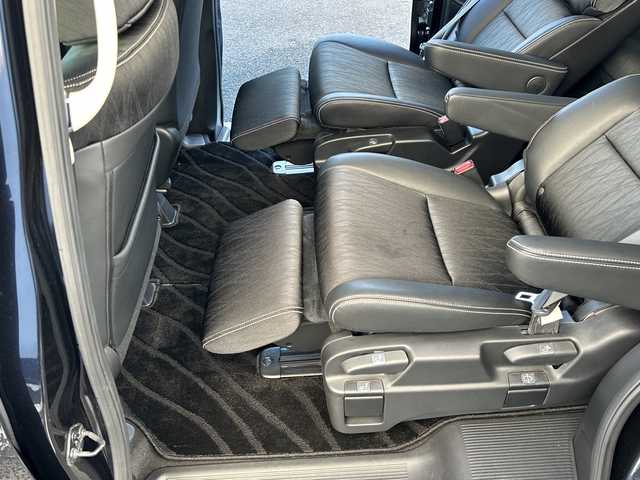 ホンダ オデッセイ アブソルート EX 大阪府 2014(平26)年 3.9万km プレミアムヴィーナスブラックP 衝突軽減ブレーキ　ナビ　フルセグＴＶ　ＢＴ　バックカメラ　ドラレコ　両側パワースライドドア　クルーズコントロール　ブラインドスポットモニター　パワーシート　ビルトインＥＴＣ　サイドシェード