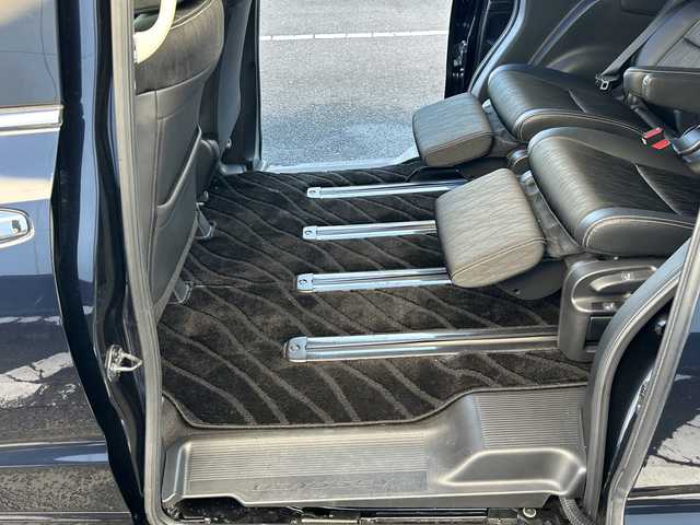 ホンダ オデッセイ アブソルート EX 大阪府 2014(平26)年 3.9万km プレミアムヴィーナスブラックP 衝突軽減ブレーキ　ナビ　フルセグＴＶ　ＢＴ　バックカメラ　ドラレコ　両側パワースライドドア　クルーズコントロール　ブラインドスポットモニター　パワーシート　ビルトインＥＴＣ　サイドシェード