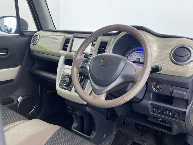 スズキ ハスラー ワンダラー 栃木県 2019(令1)年 1.7万km シフォンアイボリーメタリック/ウッディブラウン2トーンルーフ 純正ナビ/（BT/CD/DVD/フルセグ/AM/FM)/全方位カメラ/バック/サイド/フロントカメラ/衝突軽減システム/車線逸脱抑制機能/横滑り防止/アイドリングストップ/ビルトインETC/ドライブレコーダー/ハーフレザーシート/前席シートヒーター/電動格納ミラー/純正フロアマット/ISOFIX/プッシュスタート/スマートキー