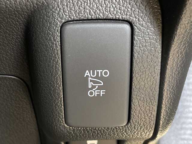 ホンダ Ｎ ＢＯＸ 2トーン カスタム G Lパッケージ 山口県 2015(平27)年 11.1万km プレミアムホワイトパールⅡ 社外ナビ/CD/DVD/SD/BT/AM/FM/フルセグTV/バックカメラ/両側パワースライドドア/ETC/オートライト/電動格納ミラー/純正フロアマット