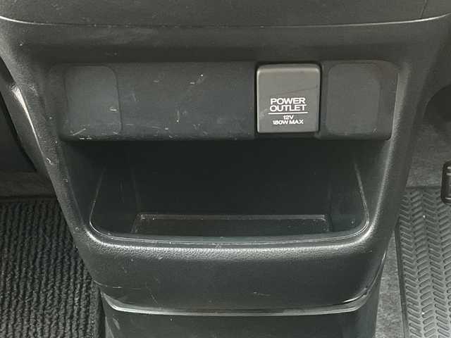 ホンダ Ｎ ＢＯＸ 2トーン カスタム G Lパッケージ 山口県 2015(平27)年 11.1万km プレミアムホワイトパールⅡ 社外ナビ/CD/DVD/SD/BT/AM/FM/フルセグTV/バックカメラ/両側パワースライドドア/ETC/オートライト/電動格納ミラー/純正フロアマット