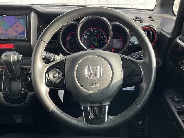 ホンダ Ｎ ＢＯＸ 2トーン カスタム G Lパッケージ 山口県 2015(平27)年 11.1万km プレミアムホワイトパールⅡ 社外ナビ/CD/DVD/SD/BT/AM/FM/フルセグTV/バックカメラ/両側パワースライドドア/ETC/オートライト/電動格納ミラー/純正フロアマット