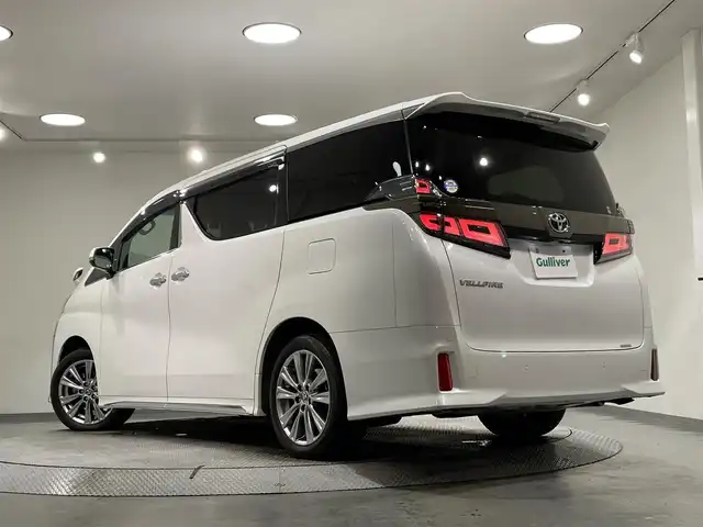 トヨタ ヴェルファイア ゴールデンアイズⅡ 愛知県 2021(令3)年 3.3万km ホワイトパールクリスタルシャイン ・レーダークルーズコントロール/・衝突被害軽減ブレーキ/・レーントレーシングアシスト/・アイドリングストップ/・バックカメラ/・プッシュスタートボタン/・スマートキー/・両側パワースライドドア/・パワーバックドア/・横滑り防止装置/・ビルトインETC/・フルセグTV/・純正ナビ/・LEDヘッドライト/・フリップダウンモニター/・ロードサインアシスト/・ディスプレイオーディオ/・クリアランスソナー