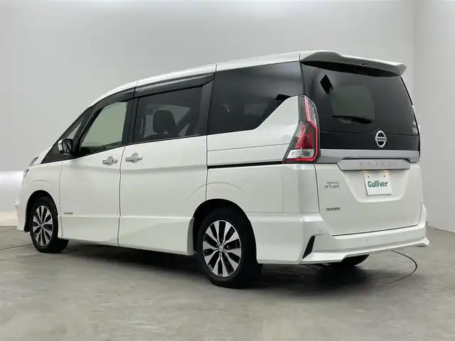 日産 セレナ ハイウェイスター 埼玉県 2019(令1)年 2.5万km ブリリアントホワイトパール 純正ナビ［MM517D-L］/全周囲カメラ/純正後席モニター/パーキングアシスト/クルーズコントロール/純正フロアマット/Bluetooth接続/ドライブレコーダー（前後）/ビルトインETC